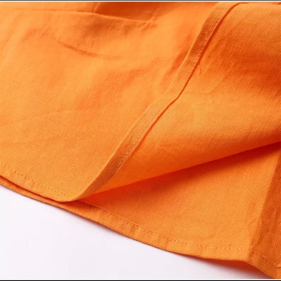 Shorts and crop top two piece set. - Picture 5 of 8